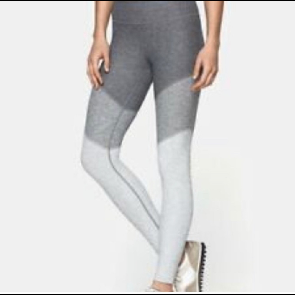 Outdoor voices 7/8 gray leggings